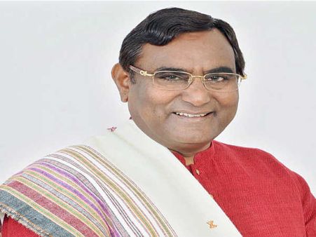 જાણો તમારા ઉમેદવારને: દસાડાથી ભાજપના રમણલાલ વોરા