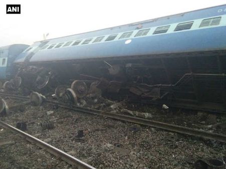 ચિત્રકૂટ રેલ અકસ્માત : 13 ડબ્બા પાટા પરથી ઉતર્યા, 3ના મોત