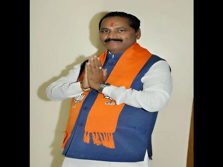 જાણો તમારા ઉમેદવારને : લિંબડીથી ભાજપના કિરિટસિંહ રાણા