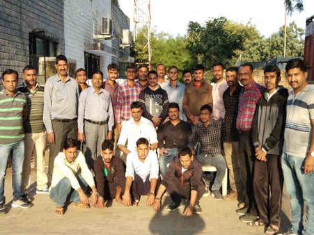 ગુજરાત ચૂંટણી 2017:26 લાખથી વધુ કિંમતનો દારૂનો જથ્થો ઝડપાયો