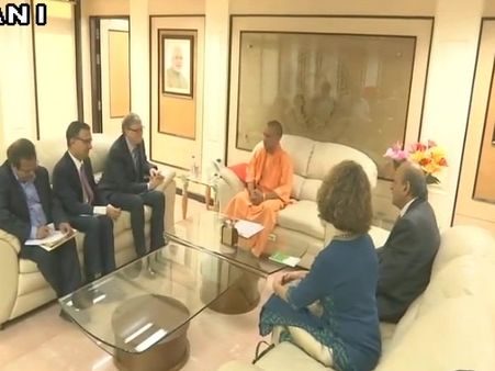 બિલ ગેટ્સ અને CM યોગીની મુલાકાત, રોકાણ અંગે થઇ વાત