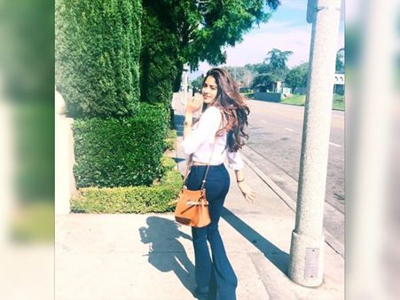 જ્હાનવીની ફેશન્શ સેન્સ 