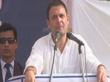 પાટણ: રાહુલ ગાંધીના વડાપ્રધાન પર પ્રહાર, ભ્રષ્ટાચાર-બેરોજગારી નથી દેખાતી મોદીજીને