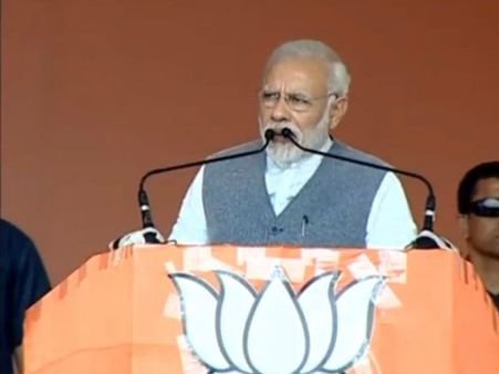 બેઠેલા અવાજે પણ PM મોદીએ સાણંદ અને કાલોલમાં શું કહ્યું જાણો