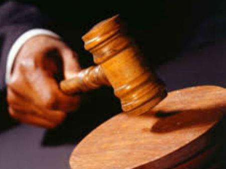 વાસ્તુ દોષ: ઘરનો દોષ તેમને પોલીસ કે કોર્ટ-કચેરીમાં ફસાવશે!