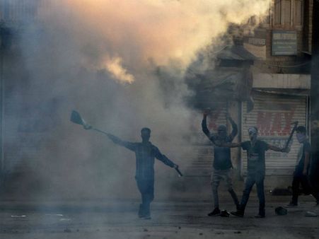 J&K: આતંકના રસ્તે ગયેલ યુવાઓને સાચા રસ્તે લાવવા સરકારની યોજના