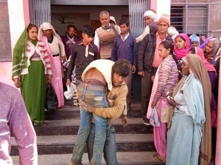 બેહજોઇ કોતવાલી ગામના સાબતબાડી નો મામલો બેહજોઇ કોતવાલી ગામના સાબતબાડી નો મામલો