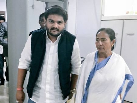 જાણો હાર્દિક પટેલ અને મમતા બેનરજી વચ્ચે શુ વાતચીત થઈ?