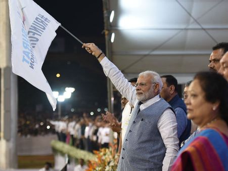 ભારતના પ્રધાનમંત્રી નરેન્દ્ર મોદી આવ્યા ગુજરાત