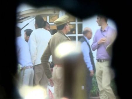 બેંક અધિકારીઓ સાથે મિટિંગમાં કોઈ સમાધાન આવ્યું નહીં