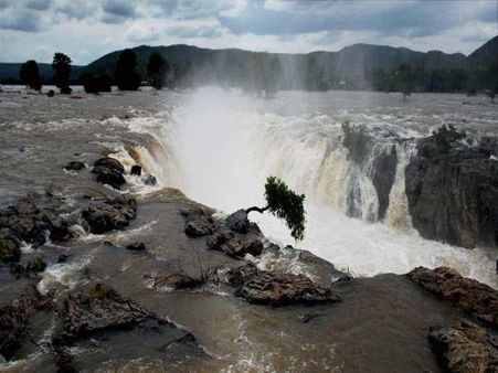 કાવેરી જળ વિવાદ : SCનો નિર્ણય તમિલનાડુને પાણીનો કાપ