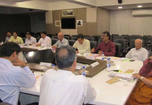 અમદાવાદમાં હવે દોડશે ઇ-બસ, BRTS ના ટિકિટ દરમાં કોઈ વધારો નહીં