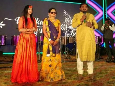 હાર્દિક પટેલની બહેનના લગ્નના ઠાઠમાઠે, ઊભો કર્યો વિવાદ