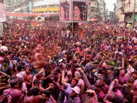 હોળીની રમઝટ