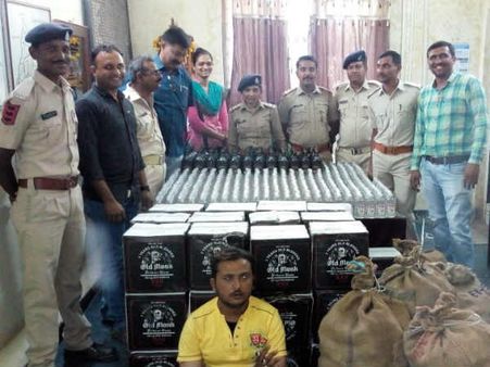 કોડીનાર પોલીસે દીવમાંથી ઘુસાડાતી વિદેશી દારૂની 2268 બોટલ ઝડપ્યો