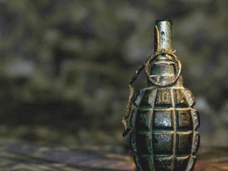 જમ્મુ કાશ્મીર: કુલગામ પોલીસ પર આતંકી હુમલો, બે પોલીસકર્મી ઘાયલ