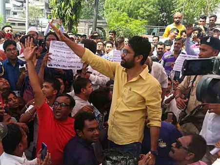 જીજ્ઞેશ મેવાણીનું અલ્ટીમેટમ, દલિતો વિફર્યા તો ભાજપના નેતાને નહીં....