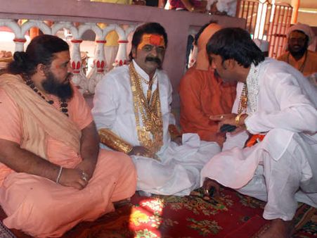 ગોલ્ડન બાબાનું 15 તોલા સોનુ અને કેશ લઈને ડ્રાઈવર ફરાર