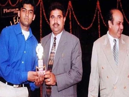 મિત્રોને ચાન્સ