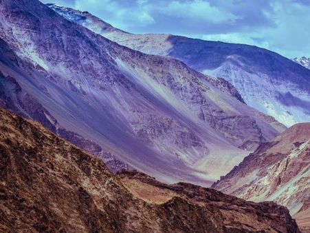 લદ્દાખ ફરી શકો 