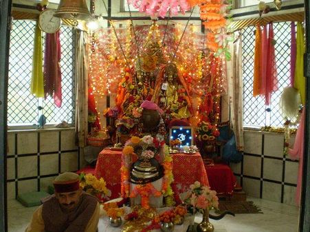 કેવી રીતે પહોંચશો મણિકરણ?