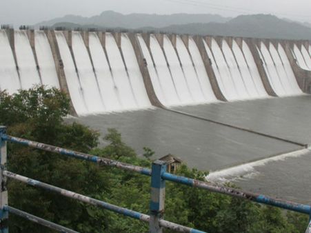 મોરબીમાં નર્મદા કેનાલમાંથી પાણી લેવાની મનાઈ સાથે બહાર પડાયું જાહેરનામું