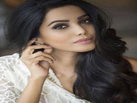 મિસ ઇન્ડિયા ખિતાબ જીતી ચુકી નતાશા