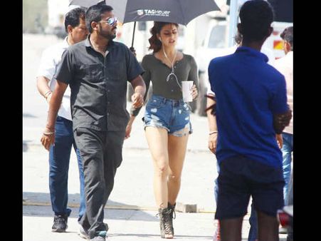 રેસ 3 રેસ 3