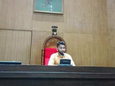 રાહુલનો ફોટો સોશ્યિલ મીડિયા પર વાયરલ