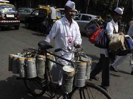 મિઠાઈ વહેંચશે મિઠાઈ વહેંચશે