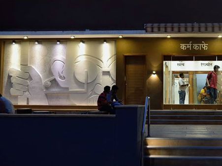 125 લોકો માટે ભોજનની વ્યવસ્થા