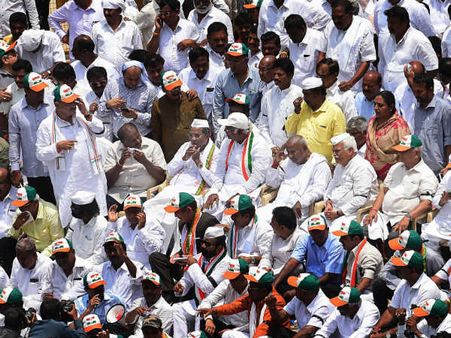 Live: અમે કાલે સદનમાં બહુમત સાબિત કરીશુ: યેદુરપ્પા