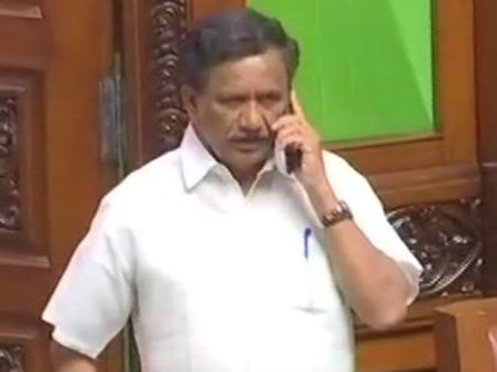 કર્ણાટક વિધાનસભામાં પ્રોટેમ સ્પીકર હટાવવાની કૉંગ્રેસની માંગ સુપ્રીમે ફગાવી