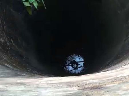લૂંટીને કુવામાં ફેંકી દીધો