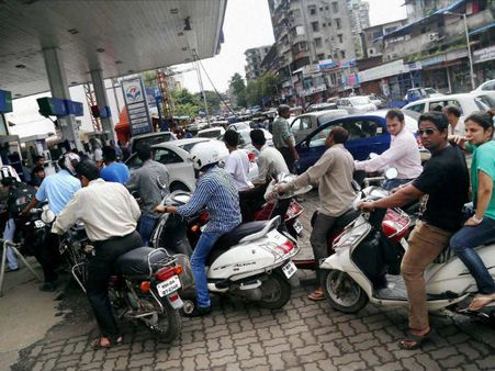 વેટમાં ઘટાડો કરી રાજ્ય સરકાર રાહત આપે