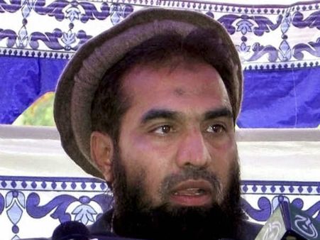 લખવીના પુત્રએ આપ્યા એક લાખ રૂપિયા લખવીના પુત્રએ આપ્યા એક લાખ રૂપિયા