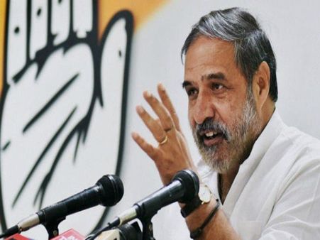 ઈન્દિરા ગાંધીની હિટલર સાથે તુલના પર ભડકી કોંગ્રેસ, કહ્યુ, તે સમયના સૌથી મોટા નેતા