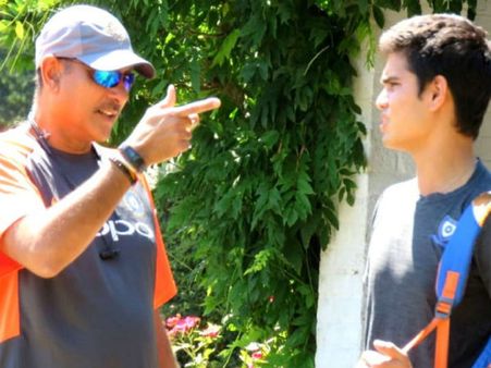 Video: પ્રેકટીસ મેચમાં કોહલીની બેટિંગ અને અર્જુન તેંડુલકરની બોલિંગ