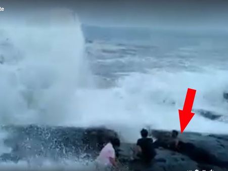 સેલ્ફી લેવાના ચક્કરમાં દરિયામાં તણાયા, ગભરાવી નાખે તેવો વીડિયો