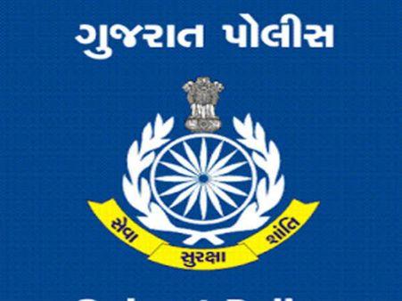 રાજ્ય સરકારે 13 જેટલા વરિષ્ઠ પોલીસ અધિકારીઓને બઢતી આપી પરંતું બદલીનો દોર ટાળ્યો