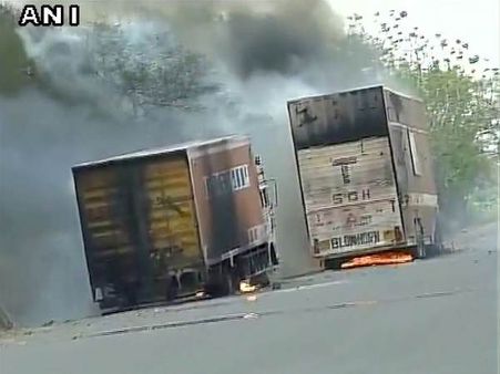 રાયફલના જવાનોને મારવાની કોશિશ રાયફલના જવાનોને મારવાની કોશિશ