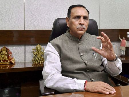 દલિત પરિવારને પોલીસ રક્ષણ આપ્યું