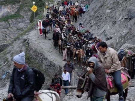 અમરનાથ યાત્રાઃ વરસાદ, ભૂસ્ખલનના કારણે 18 હજાર યાત્રાળુ ફસાયા, સેનાએ લોન્ચ કર્યુ રાહત ઓપરેશન