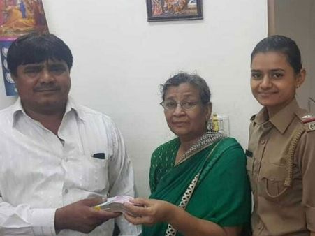 પોઝિટિવ ન્યૂઝ: ગુજરાતના ઓટો ચાલકે પરત કરી 4 લાખ રૂપિયાથી ભરેલી બેગ