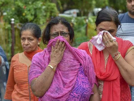 પરિવારની હત્યા કરાઈ છેઃ બહેન સુજાતા