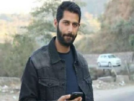 આતંકીઓએ અપહરણ કરેલ પોલિસકર્મી જાવેદ અહમદનો મૃતદેહ મળ્યો