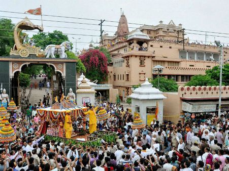 ઉચ્ચ પોલીસ અધિકારીઓને સોપાઇ જવાબદારી