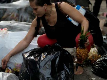 13 લાખ બોલિવરમાં નથી મળતું 3 ટકનું ભોજન