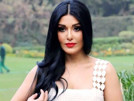 કોઈનાની મંદસૌર કેસને ધાર્મિક રંગ આપવાની કોશિશ, ગૌહરનો વળતો જવાબ