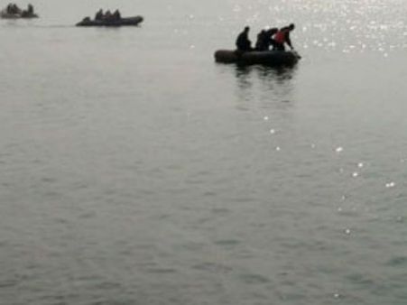 200 ફીટ તરીને યુવતીને બચાવી